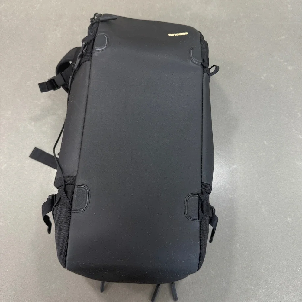 Incase‎ Kelly Slater Pro Pack GoPro Action Camera Backpack Black CL58084